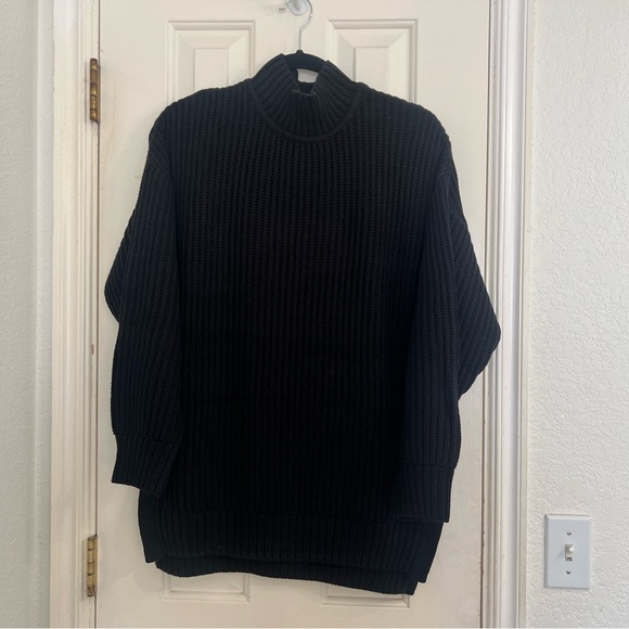 Able Rose Relaxed Sweater Tunic-S, Black - Picture 4 of 6